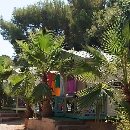 De La Baie Campingplads 4*